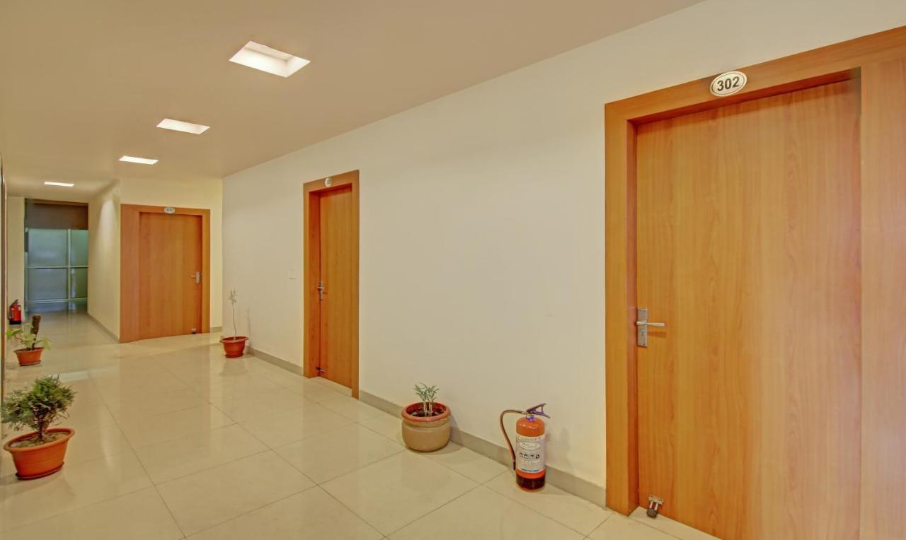Treebo Tms Residency Hotel Új-Delhi Kültér fotó